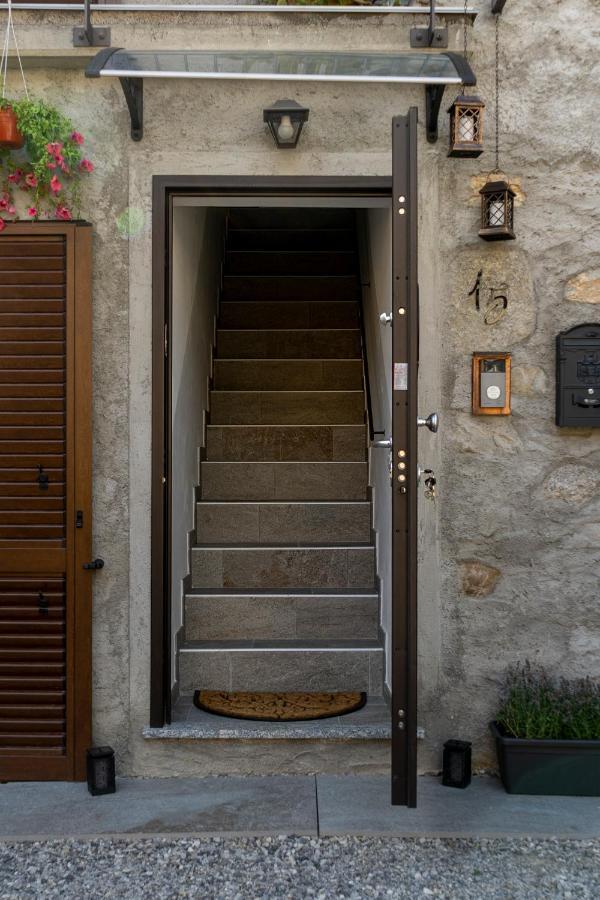 B&B Cristalli Di Luce Albavilla Exterior photo